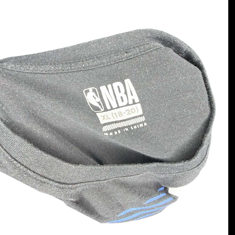 NBA Boys Logo Short Sleeve Graphic T-Shirt Black Youth Size XL (18-20) - Picture 3 of 3